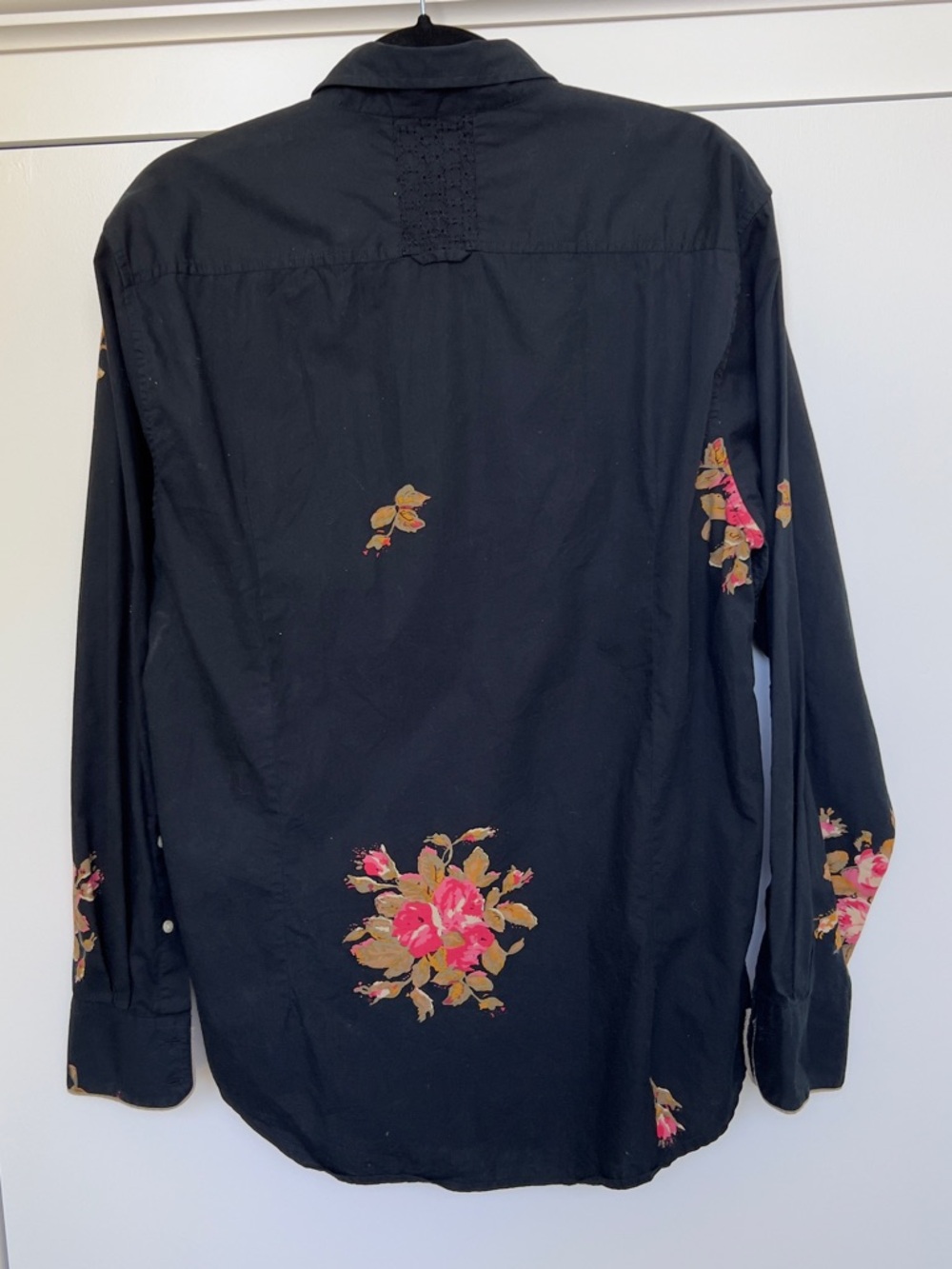 Guess Black Floral Accent Button-Up Shirt - Picture 3 of 4